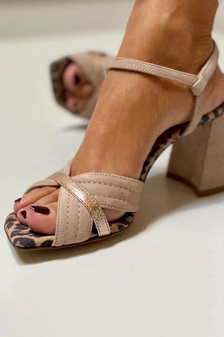 SANDALS À TALONS BANDE CROISÉE