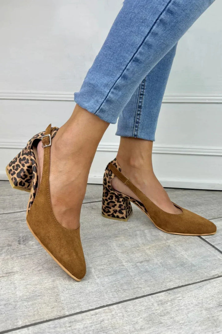 DÉCOLLETÉ SLINGBACK AVEC TALON LEOPARD