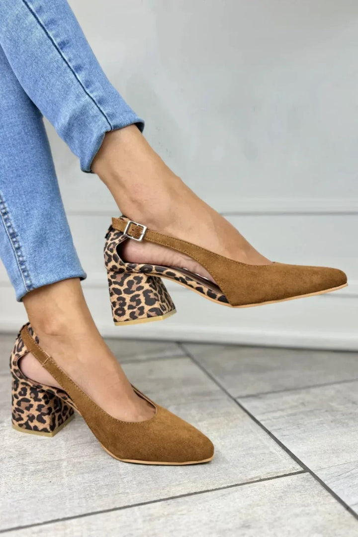 DÉCOLLETÉ SLINGBACK AVEC TALON LEOPARD