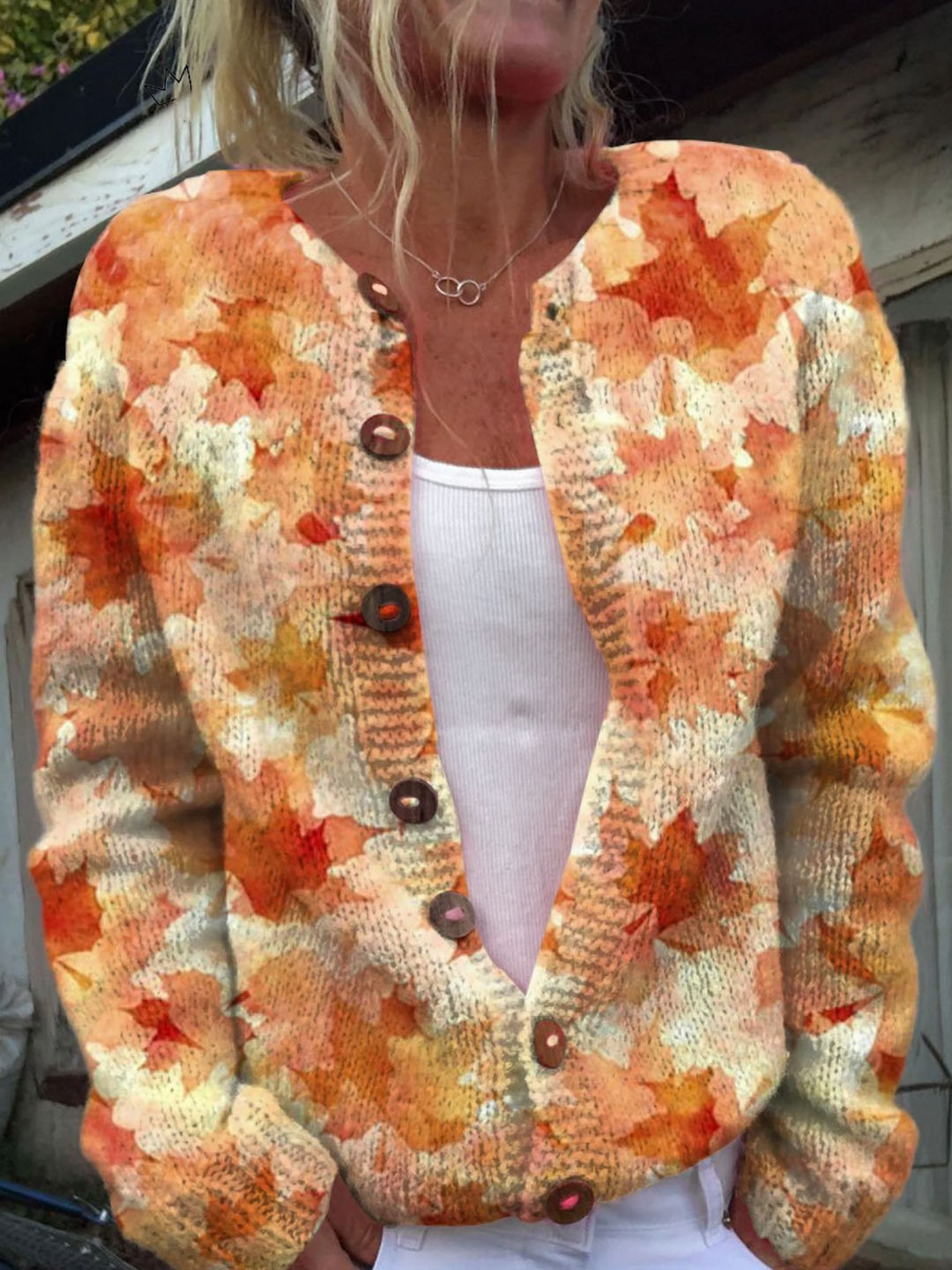 Impression Artistique Feuille d'Érable d'Automne | Cardigan à Boutons