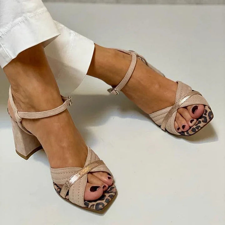 SANDALS À TALONS BANDE CROISÉE