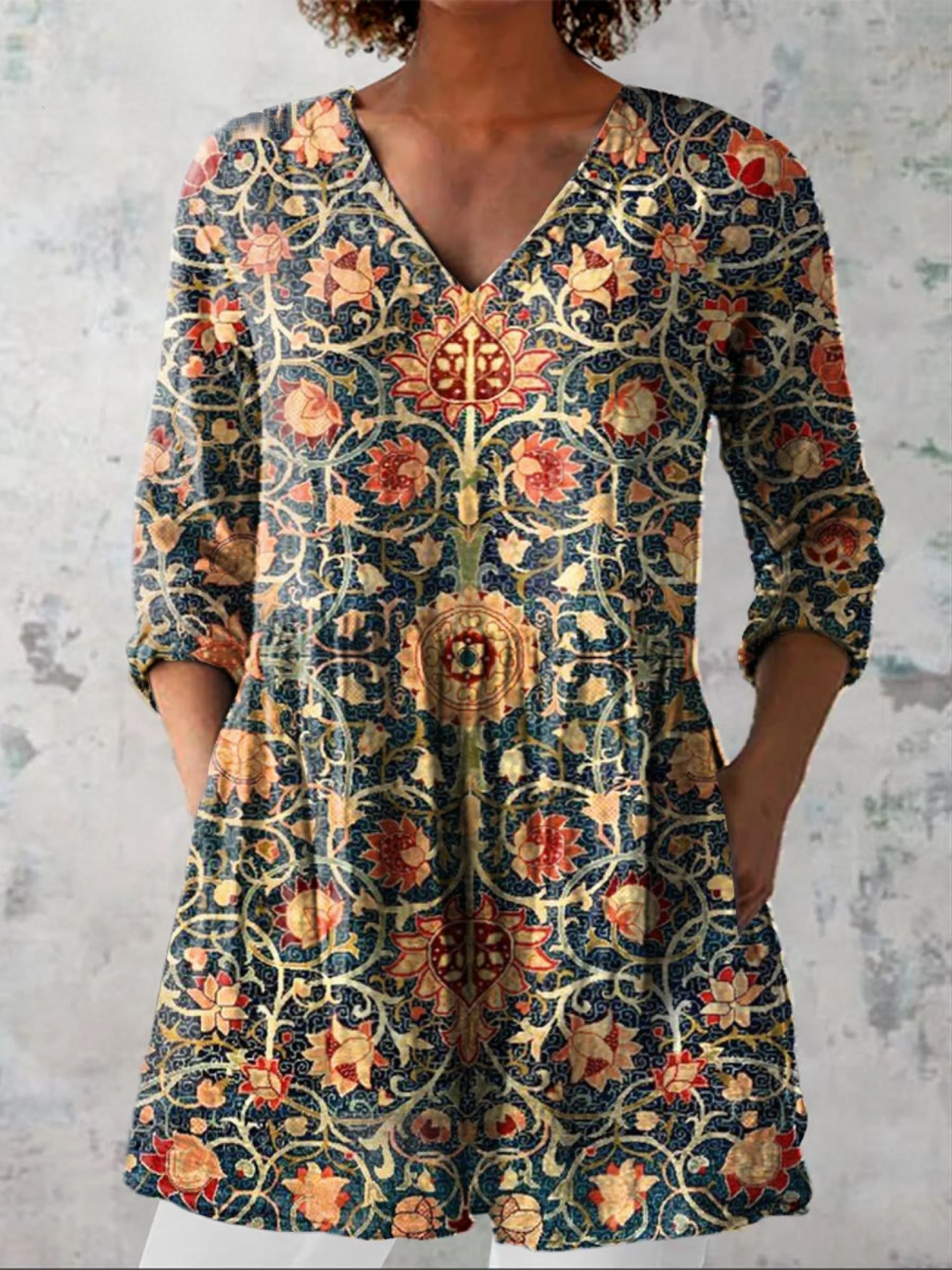 Celine | Blouse longue avec décolleté en V