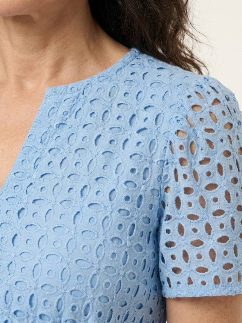Brielle | Robe midi à volants à manches courtes et décolleté en V