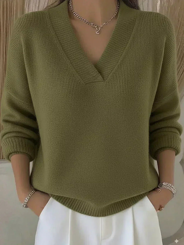 Viola | Pull Doux avec Décolleté en V