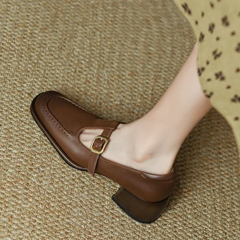 Ysolenne | Classiques élégants escarpins T-Strap