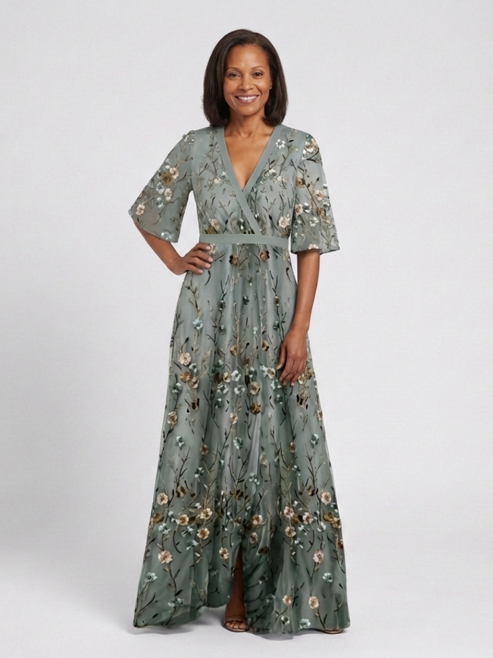 Evadne | Robe Maxi à Encolure V Florale à Manches Courtes