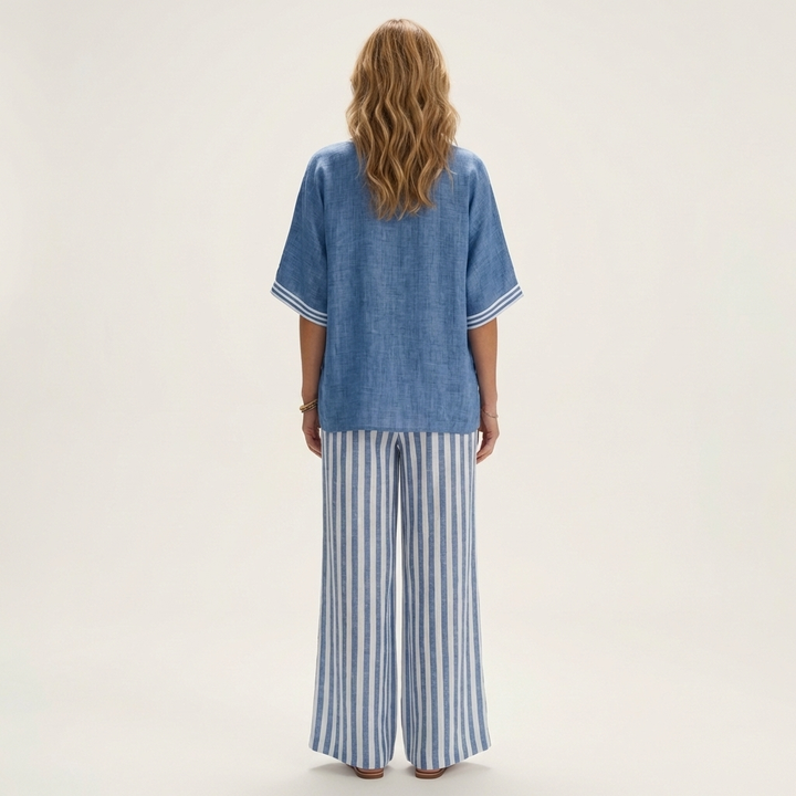 Juliana | Haut Varsity à Col V & Ensemble Pantalon Large Rayé