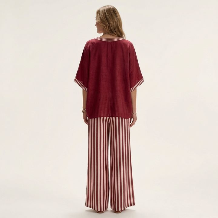 Juliana | Haut Varsity à Col V & Ensemble Pantalon Large Rayé