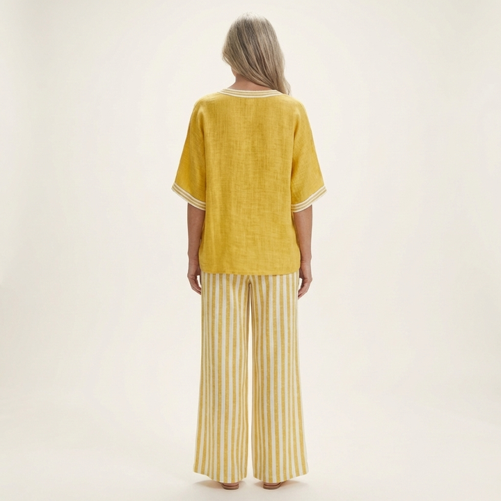 Juliana | Haut Varsity à Col V & Ensemble Pantalon Large Rayé