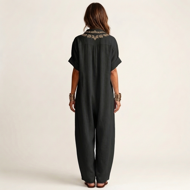 Amarina | Robe maxi en lin avec col en V brodé