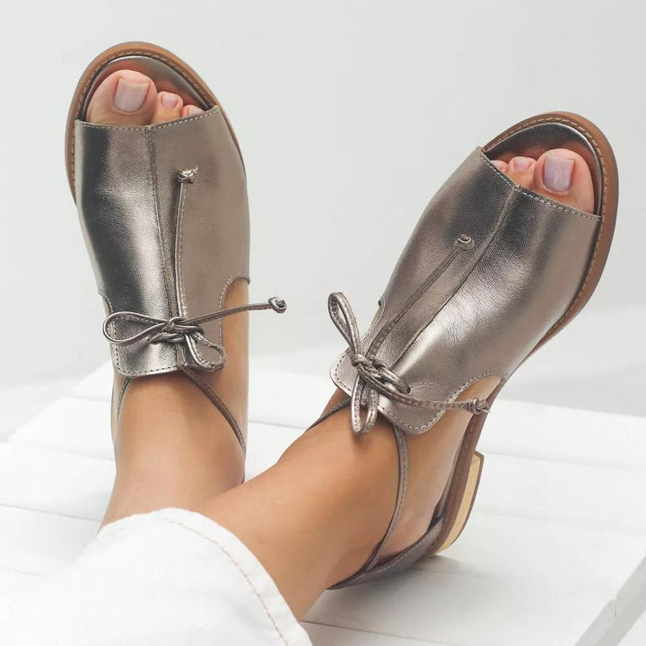 LILLIANA – SANDALES EN CUIR À BRIDES.