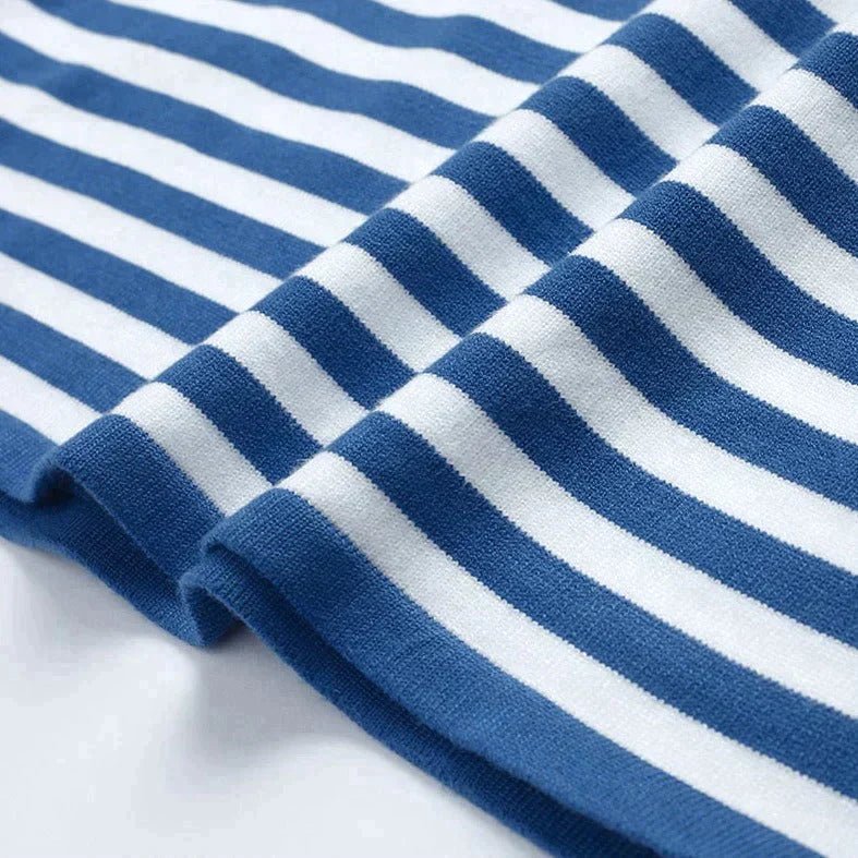 Pull Dagmar Stribet